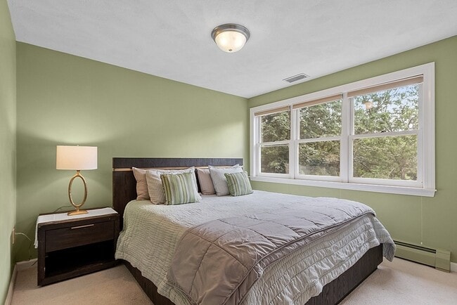 Building Photo - 2 Sunset Ridge