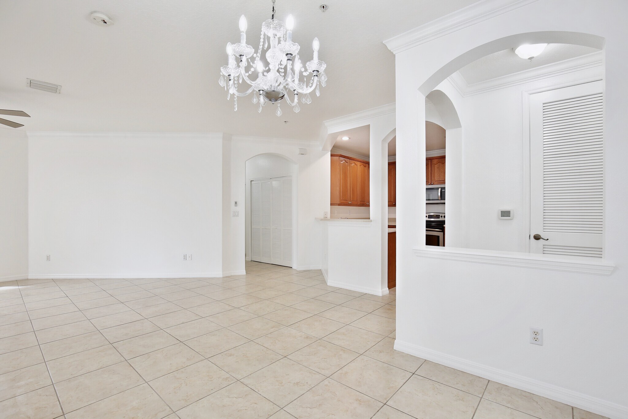 Building Photo - 11564 Mizzon Dr