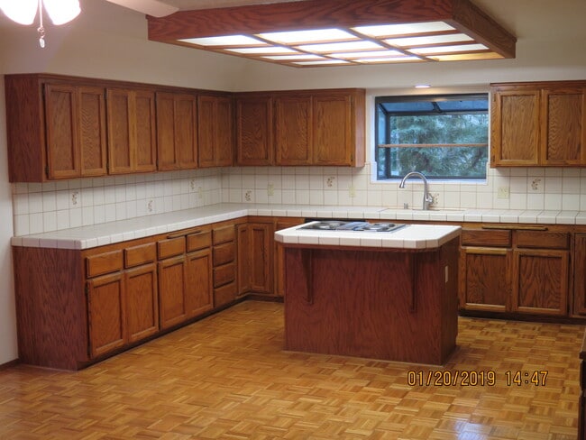 Building Photo - 17653 Chaparral Dr
