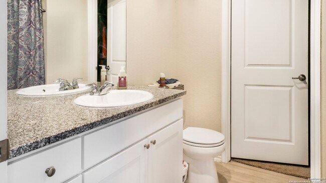 Building Photo - 3-BEDROOM LENNAR HOME IN NORTHEAST CROSSING