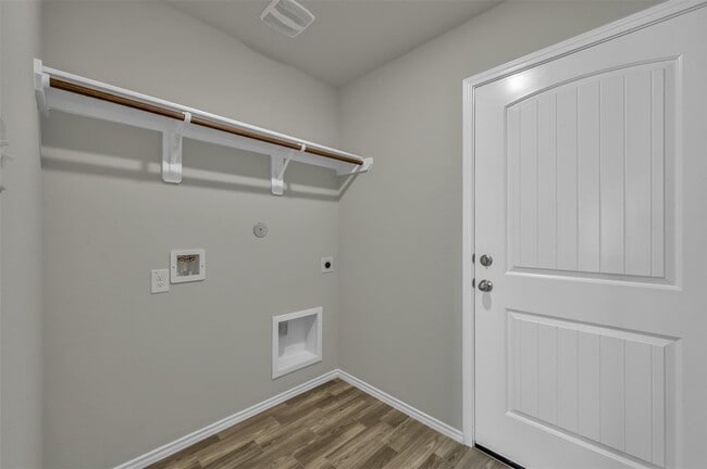 Building Photo - 225 Pecos Dr