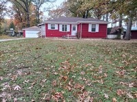 Building Photo - Beautiful 2 bed 2 bath home with large lot...