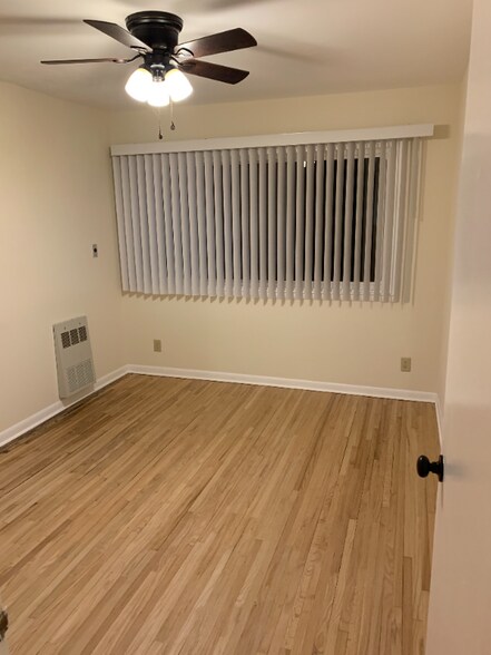 Building Photo - 689 Snelling Ave S