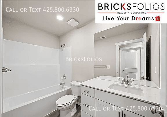 Building Photo - 14914 204th Ave E