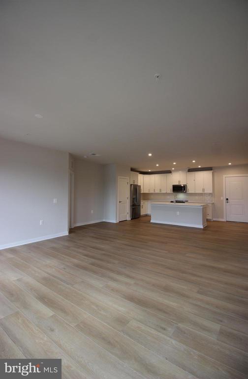 Building Photo - 1669 Bandit Loop
