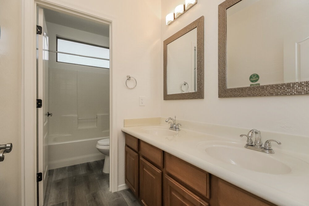 Building Photo - 3875 S Dew Drop Ln