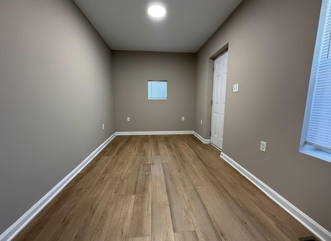 Building Photo - 978 N 45th St