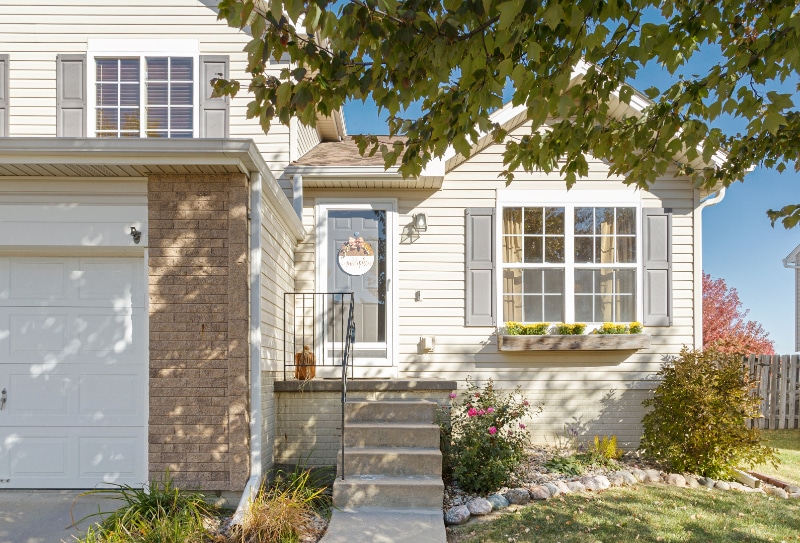 Building Photo - 15614 Cottonwood Ave