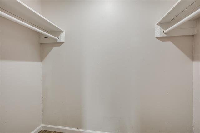Building Photo - 203 N Forest Crest Dr