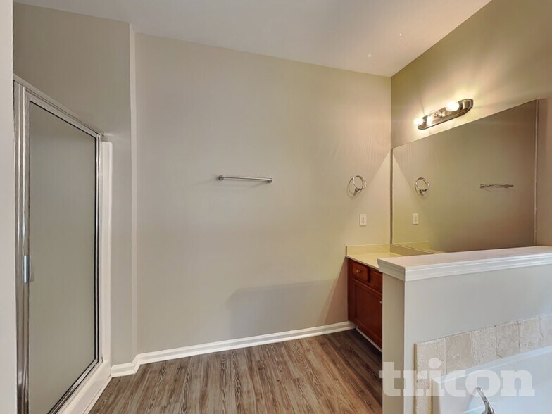 Building Photo - 1012 Levista Dr