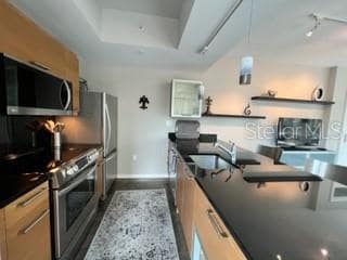 Building Photo - 1350 Main St