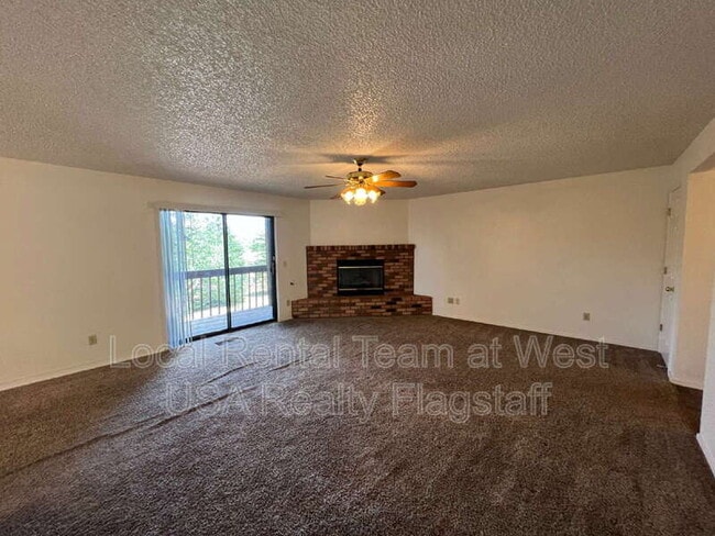 Building Photo - 2721 N Walnut Hills Dr