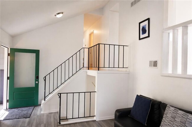 Building Photo - 752 Pebble Creek Dr