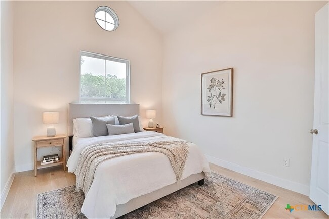 Building Photo - 1406 Prospect Cir