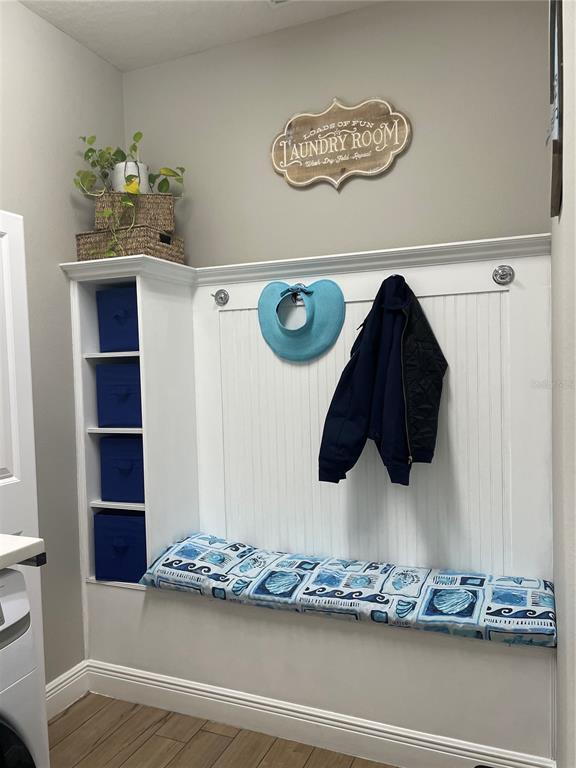 Building Photo - 8835 Hinsdale Heights Dr