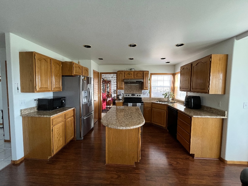 Building Photo - 4812 Desert Plateau Dr