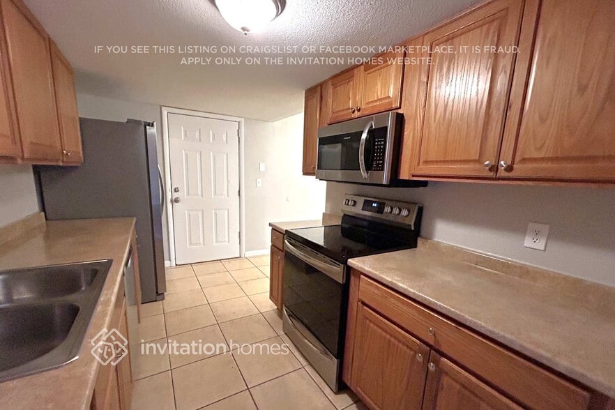 Building Photo - 5933 W Nancy Rd