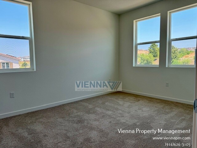 Building Photo - 4696 Snapdragon Wy
