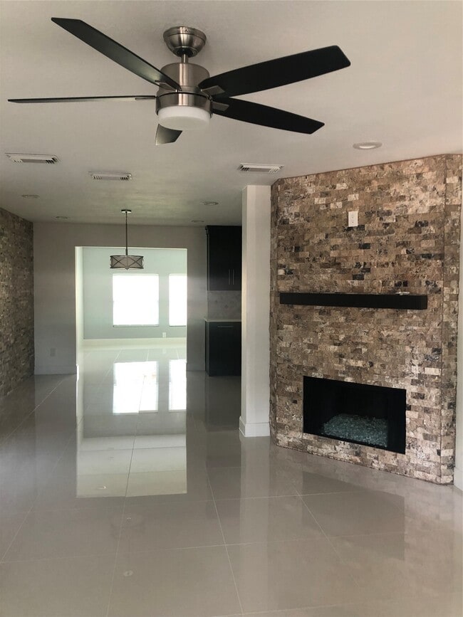 Building Photo - 8311 Chelsea Bend Ct