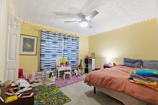 Building Photo - 601 Winged Foot Ct