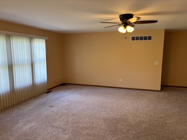 Building Photo - 2120 Belvidere Line Dr