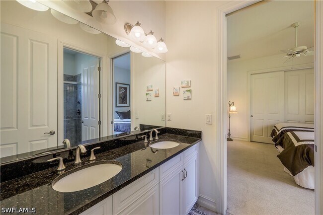Building Photo - 7546 Lantana Cir