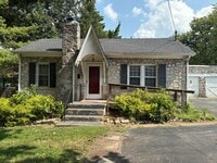 Building Photo - 1338 College St