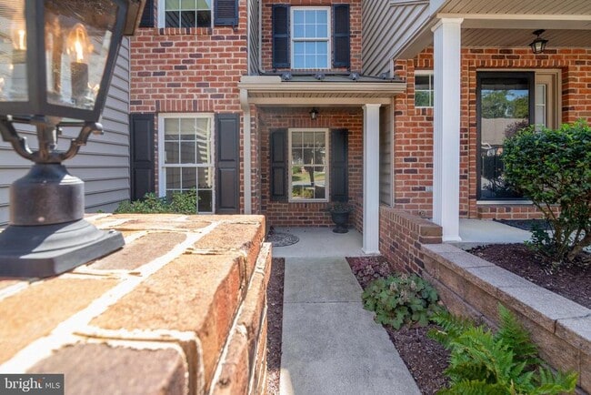 Building Photo - 5150 Mendenhall Dr.