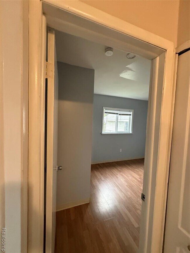 Building Photo - 7219 Hupp Ave
