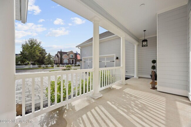 Building Photo - 1842 Paradise Moorings Blvd
