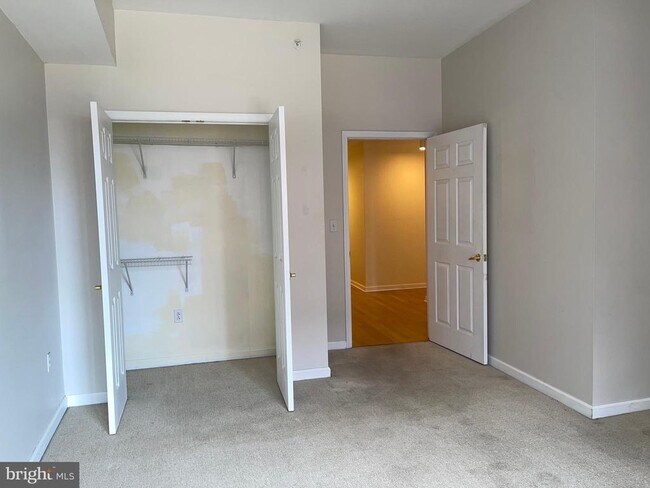 Building Photo - 837 N 2nd St