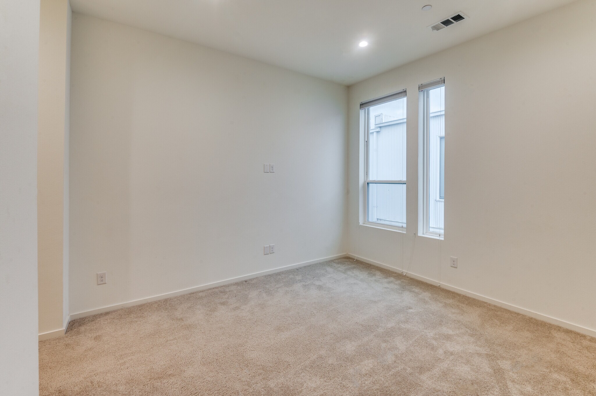 Building Photo - 3812 San Jacinto St