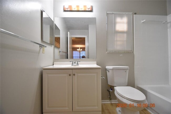 Building Photo - 5824 Grey St