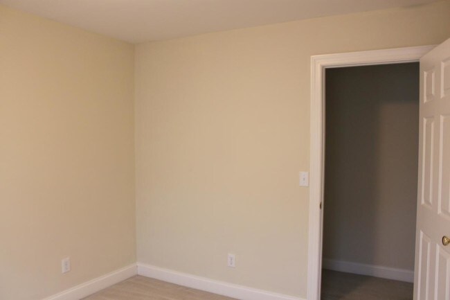 1st Guest Room View 2 - 2915 Atwood Rd