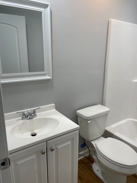 Building Photo - 1109 Walker Dr