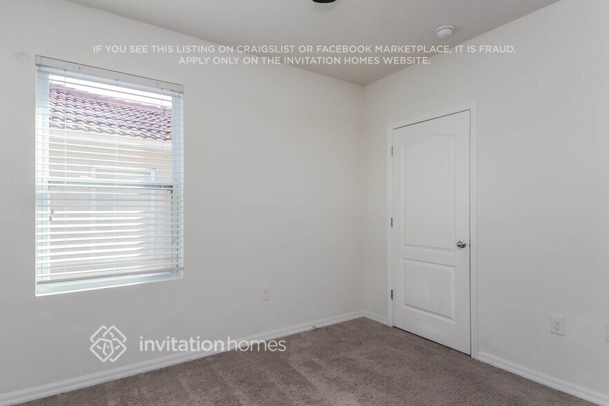 Building Photo - 3023 Sangria St