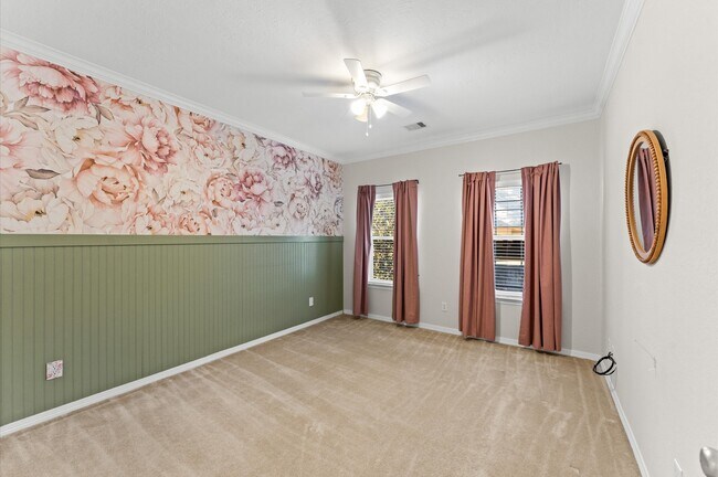 Building Photo - 10106 Holly Chase Dr