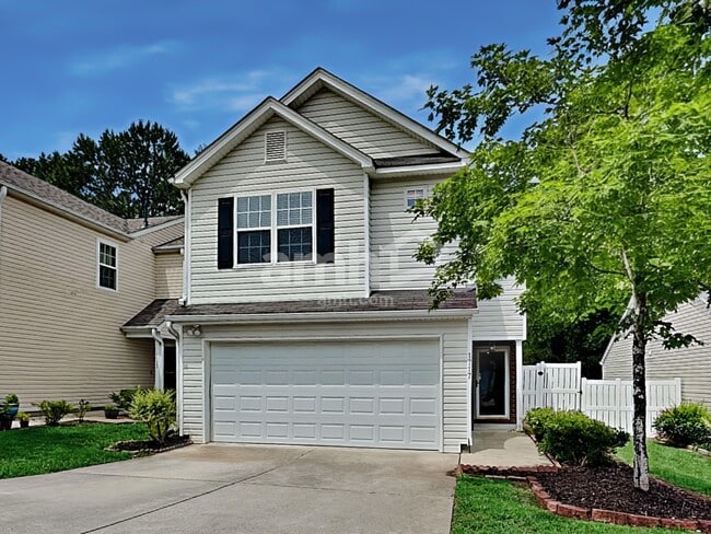 Primary Photo - 1717 Beacon Valley Dr