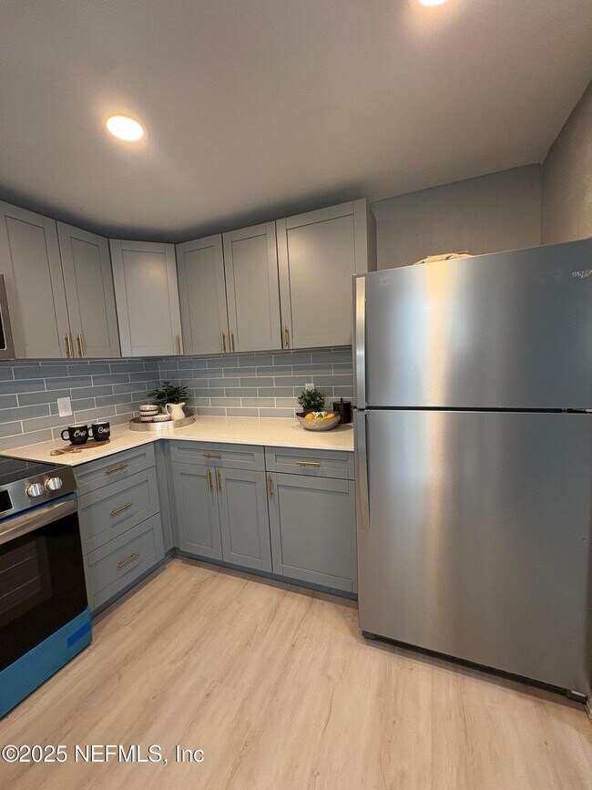 Building Photo - 3150 Belden Cir
