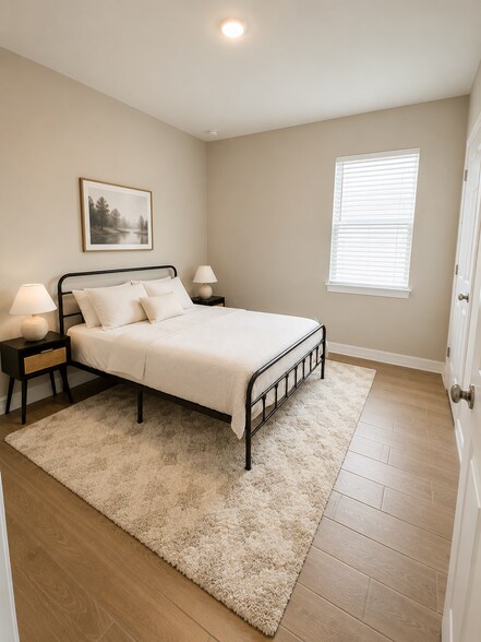 Building Photo - 435 Spring Hill Lake Loop