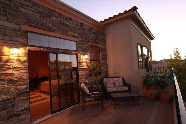 Building Photo - 4310 Capistrano Ave