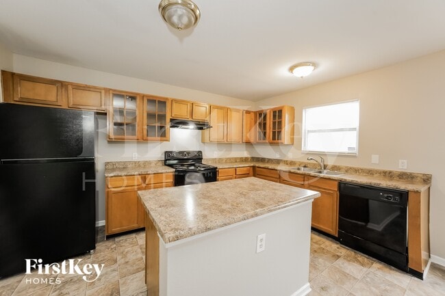 Building Photo - 11427 Arches Dr