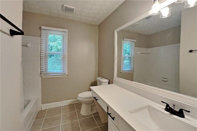 Building Photo - 2795 Kakki Ct