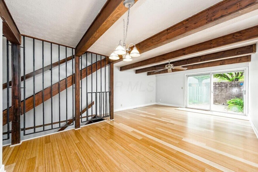 Building Photo - 114 E Ticonderoga Dr