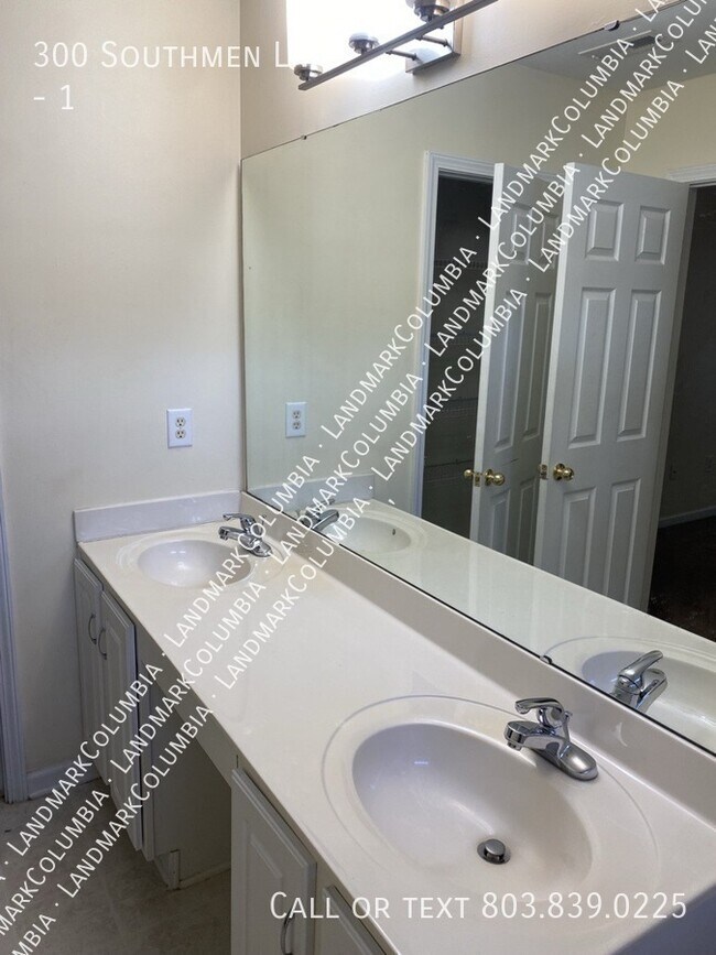 Building Photo - 300 Southmen Ln