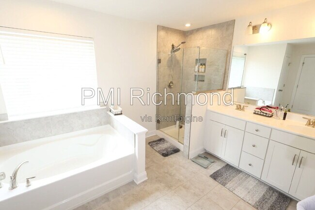 Building Photo - 15507 Morocco Ln