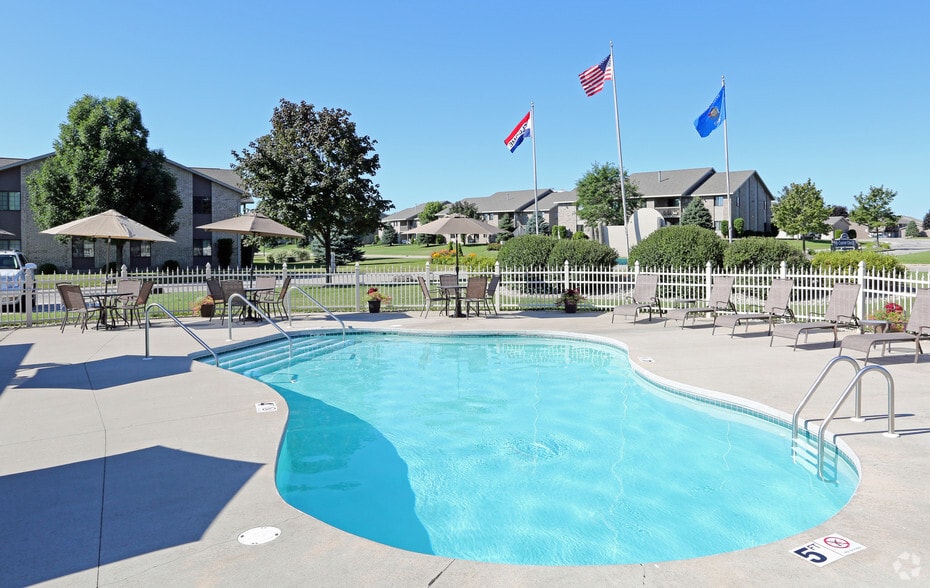 Silver Springs Apartments 1650 N McCarthy Rd Appleton WI 54913