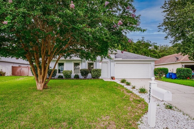 Building Photo - FOR RENT:  4 BEDROOM 2, BATHROOM HOME IN H...