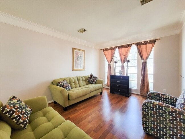 Building Photo - 8002 Weeping Willow Pl