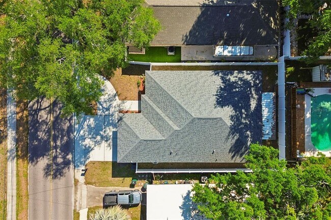 Building Photo - 1208 DR Martin Luther King JR Street North